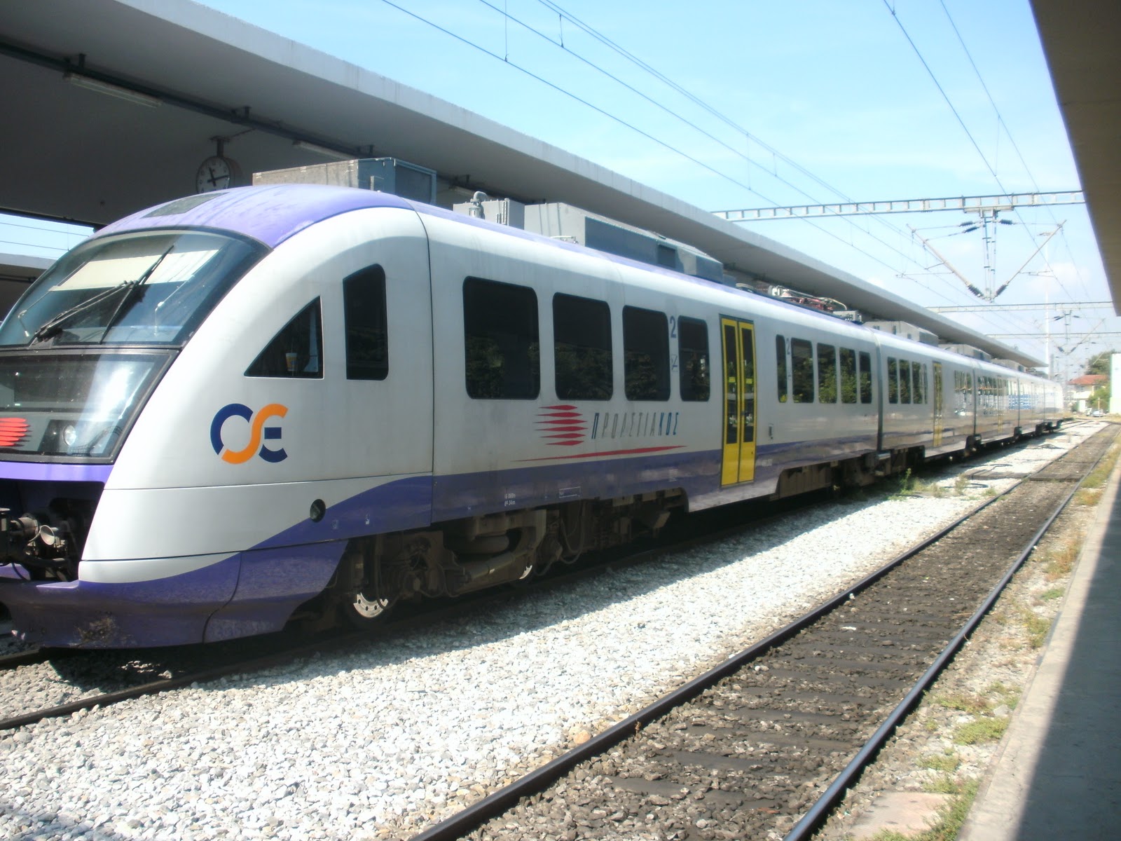 ΟΣΕ: Αποκατάσταση της σιδηροδρομικής κυκλοφορίας στην περιοχή της Θήβας λόγω καταστροφής καλωδίων