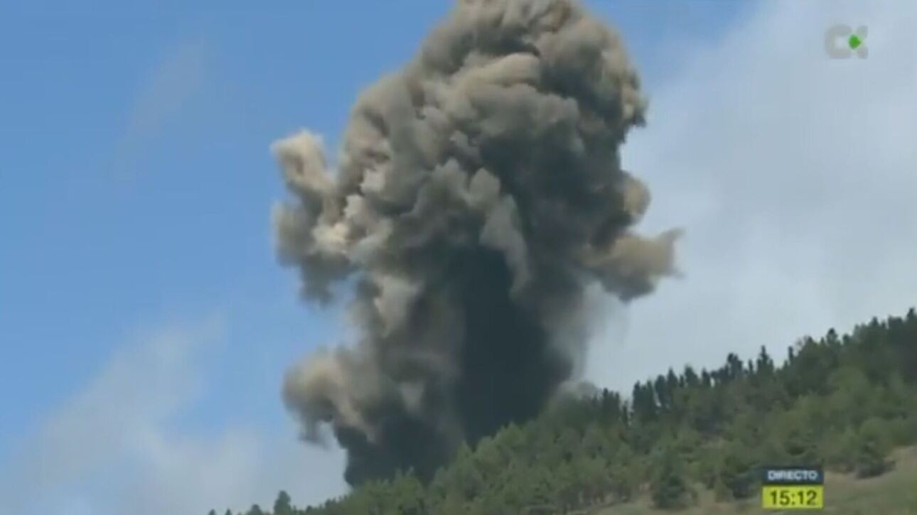 Συναγερμός στην Ισπανία: Εξερράγη ηφαστείο στο νησί Λα Πάλμα – Απομακρύνθηκαν κάτοικοι [εικόνες&βίντεο]
