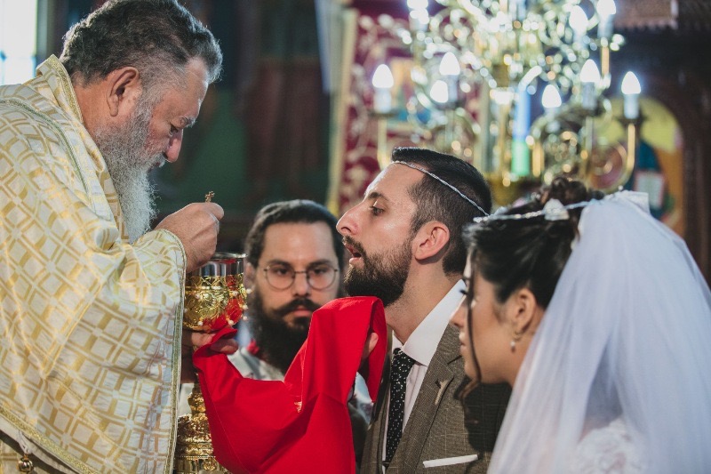 Χρυσόστομος Χαλκίδος προς μελλονύμφους: Επιλέξτε τον απλό και σεμνό θρησκευτικό γάμο στη Θεία Λειτουργία