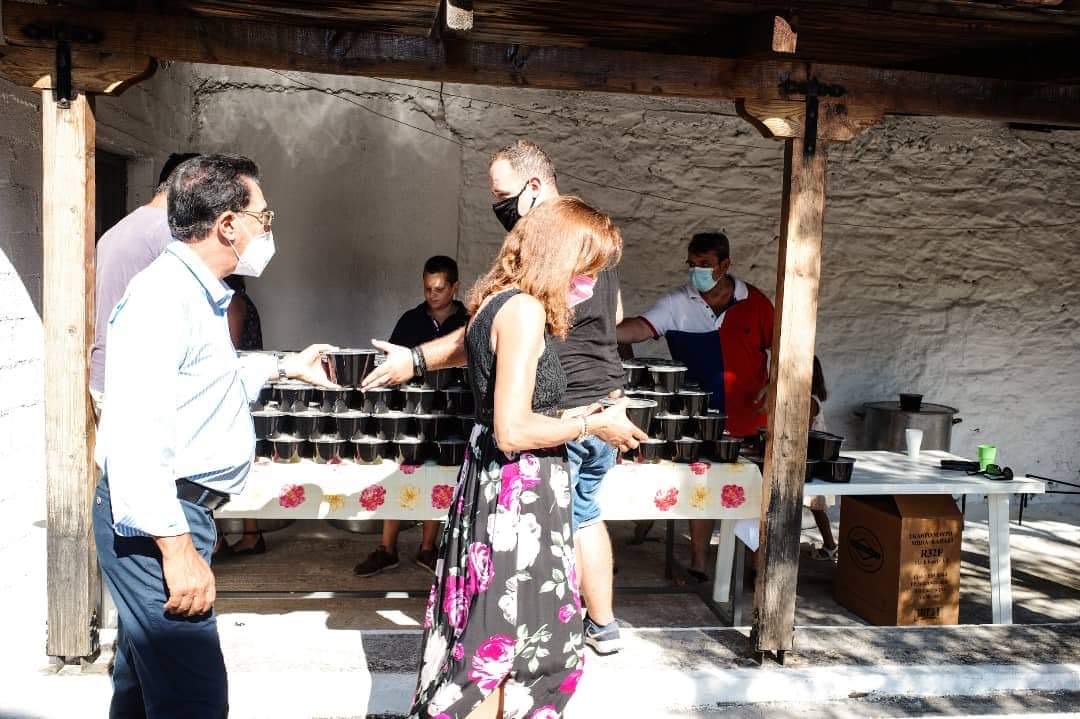 Εύβοια: Τίμησαν και φέτος το έθιμο της ρεβιθάδας [εικόνες]