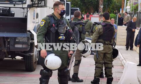 Επεισόδια με Ρομά στο ύψος του Ασπροπύργου – Έκλεισαν την Αττική Οδό