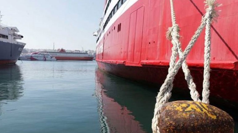 ΠΝΟ: 48ωρη πανελλαδική απεργία – Δένουν κάβους τα πλοία