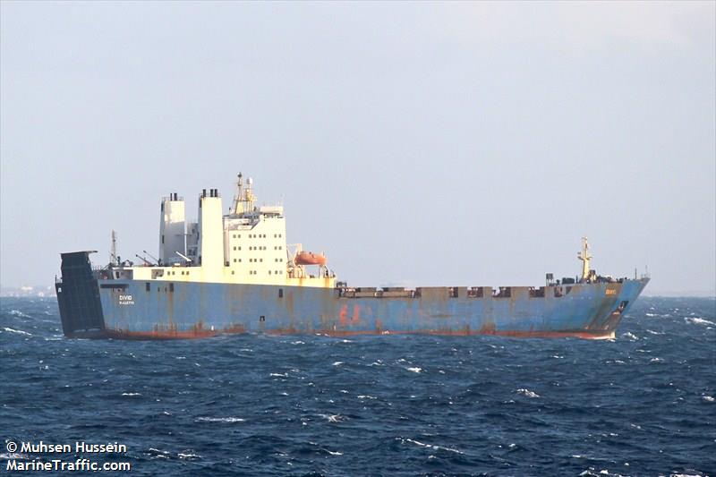 Κάρυστος: Πλοίο κρατήθηκε δεμένο στο λιμάνι – Τι συνέβη