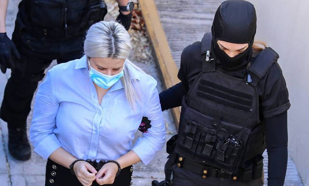 Έφη Κακαραντζούλα: Έφτασε η ώρα της απολογίας για την κατηγορούμενη στη δίκη για το βιτριόλι
