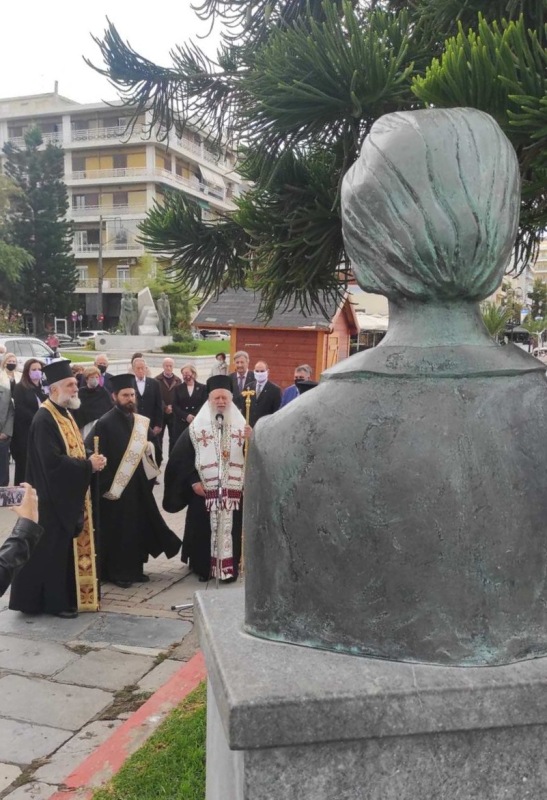 Χαλκίδα: Επιμνημόσυνη δέηση στην προτομή της Ευβοιώτισσας ηρωΐδας της Εθνικής Αντιστάσεως, Λέλας Καραγιάννη