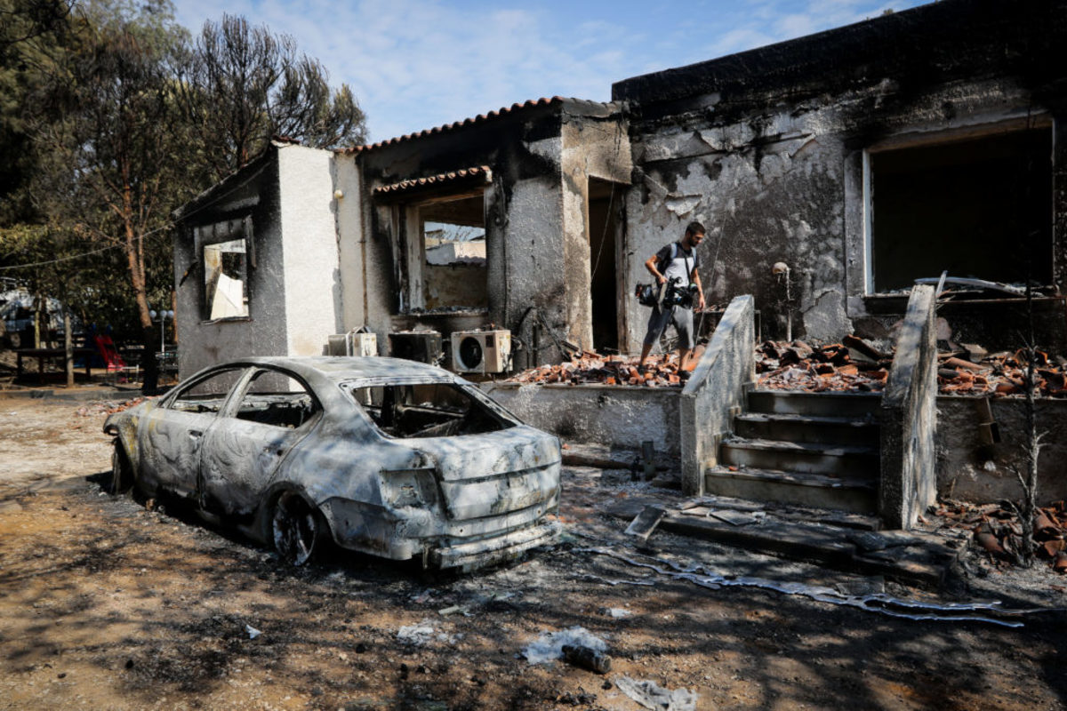 Φωτιά στο Μάτι: Ο εισαγγελέας στέλνει στο… σκαμνί Δούρου, Ψινάκη και 25 επιπλέον εμπλεκόμενους