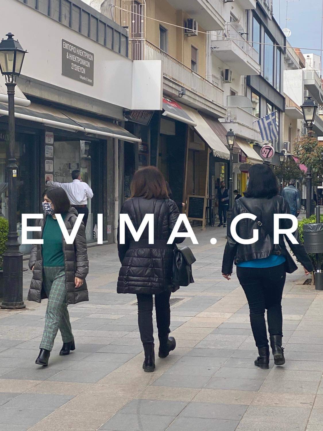 Ενδιάμεσες εκπτώσεις: Τι δήλωσε στο evima.gr ο πρόεδρος του Εμπορικού Συλλόγου Χαλκίδας