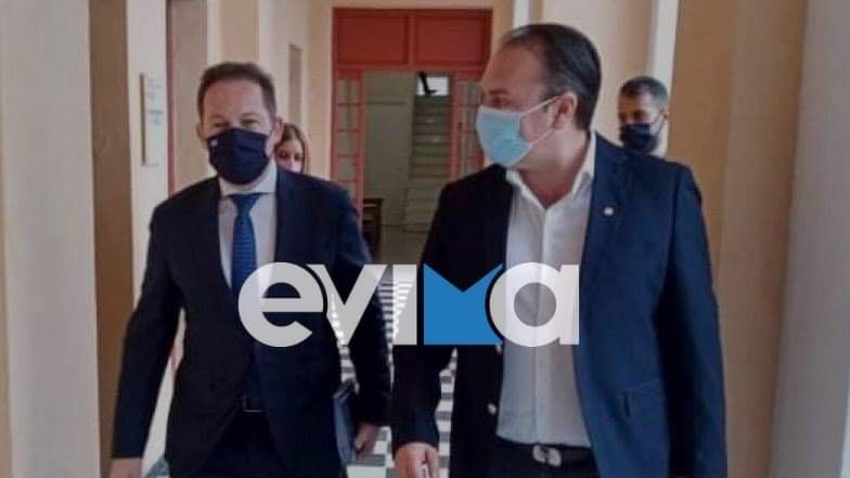 ΤΩΡΑ: Στο Δήμο Ιστιαίας Αιδηψού ο Αν. υπουργός Εσωτερικών – Συνάντηση με Κοντζιά (pics)