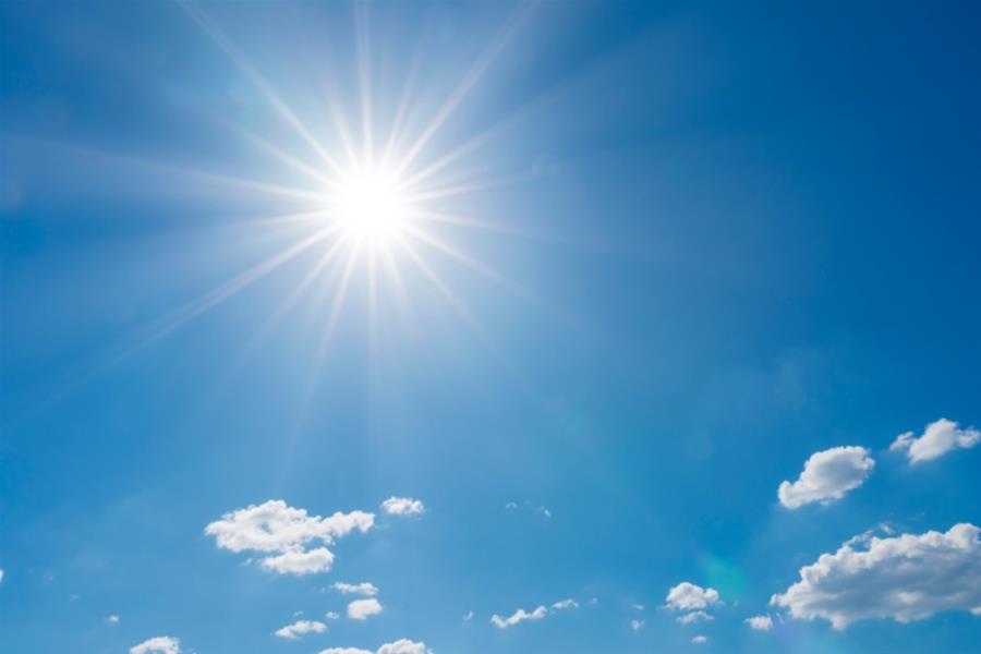 Meteo: Αυξάνεται σταδιακά η ηλιακή ακτινοβολία που φτάνει στο έδαφος