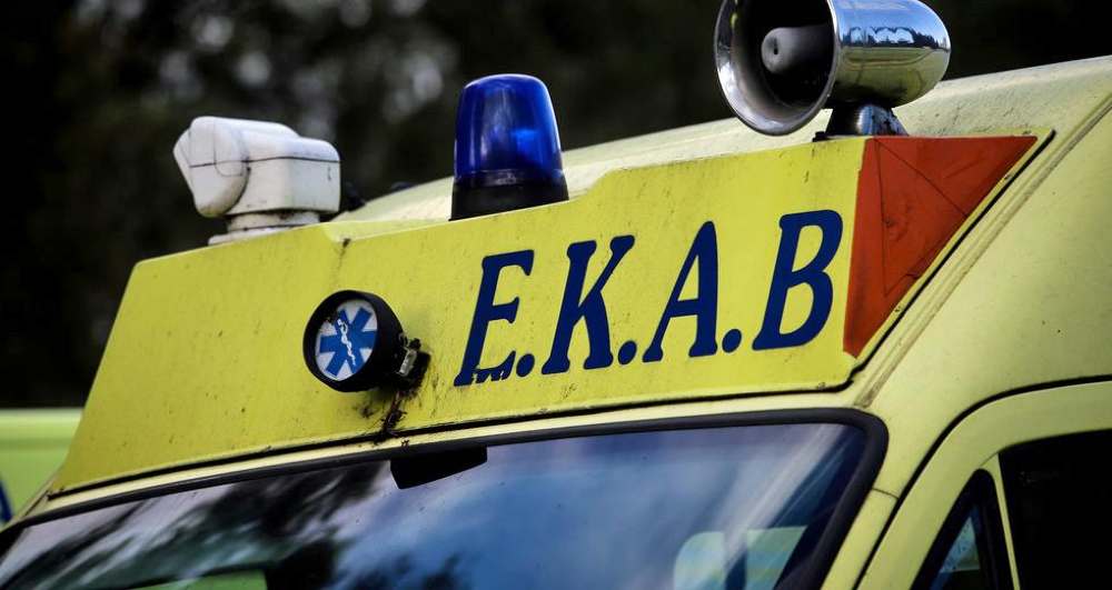 Σοβαρό τροχαίο στην Αιδηψό: Μία γυναίκα τραυματίστηκε