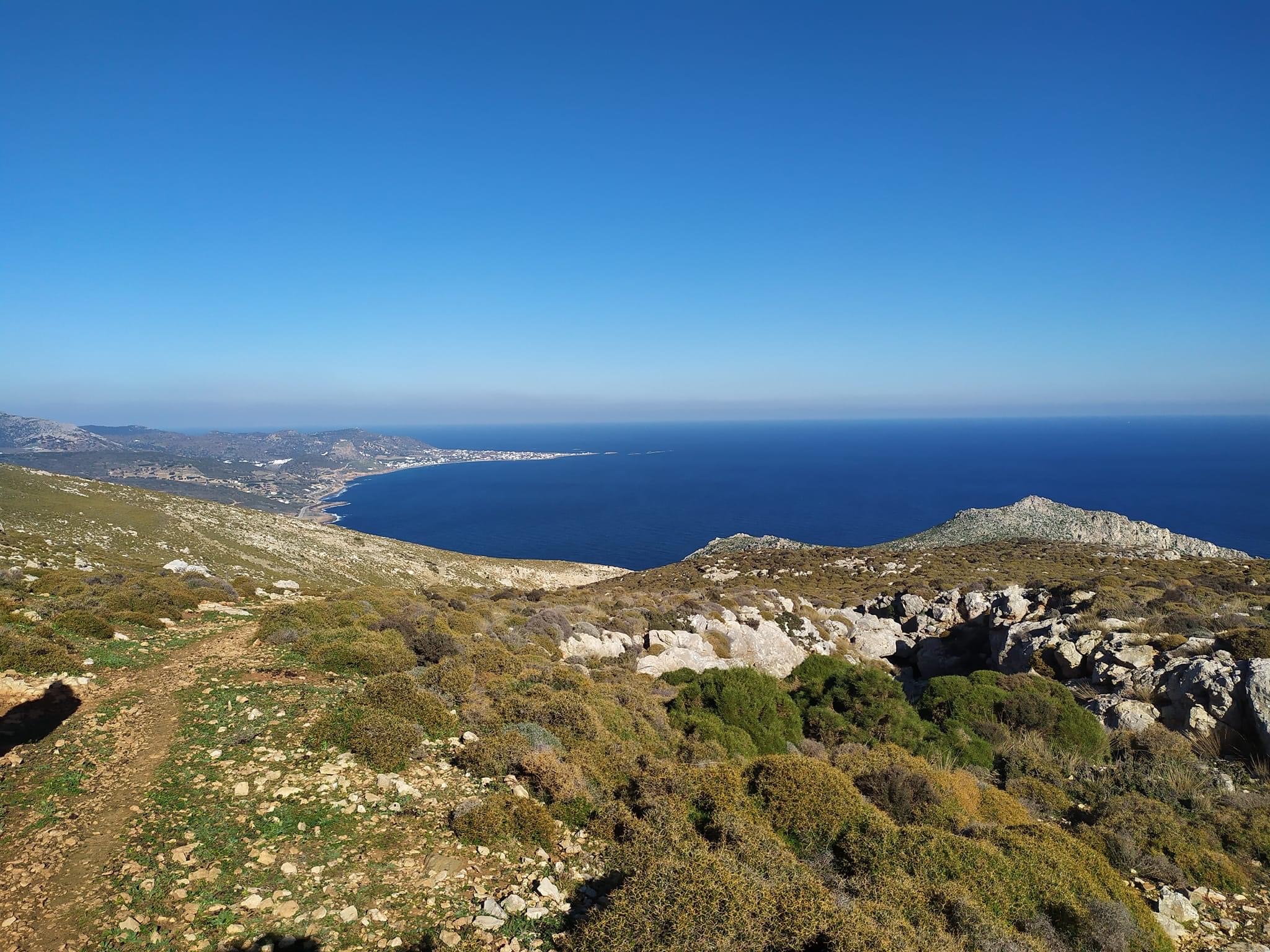 Σκύρος: Πανέμορφη και το χειμώνα – Η μαγική βόλτα στον Άγιο Αρτέμιο (pics)