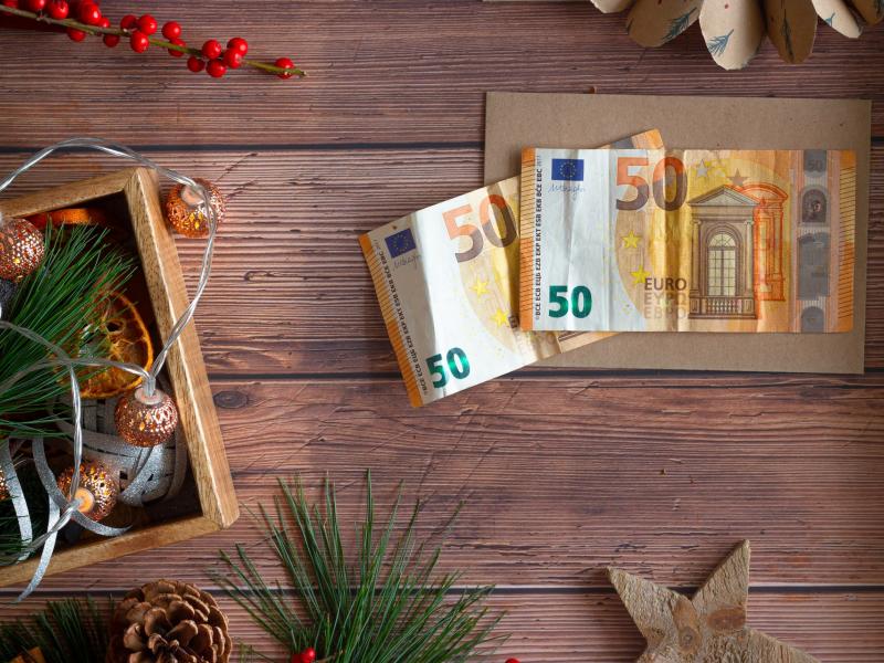Δώρο Χριστουγέννων 2021: Πότε πληρώνεται – Πόσα χρήματα θα πάρετε