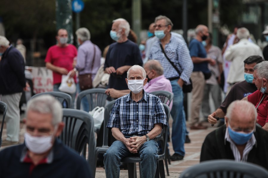 Κοινωνικό μέρισμα: Αυτοί είναι οι συνταξιούχοι που θα πάρουν το επίδομα 250 ευρώ