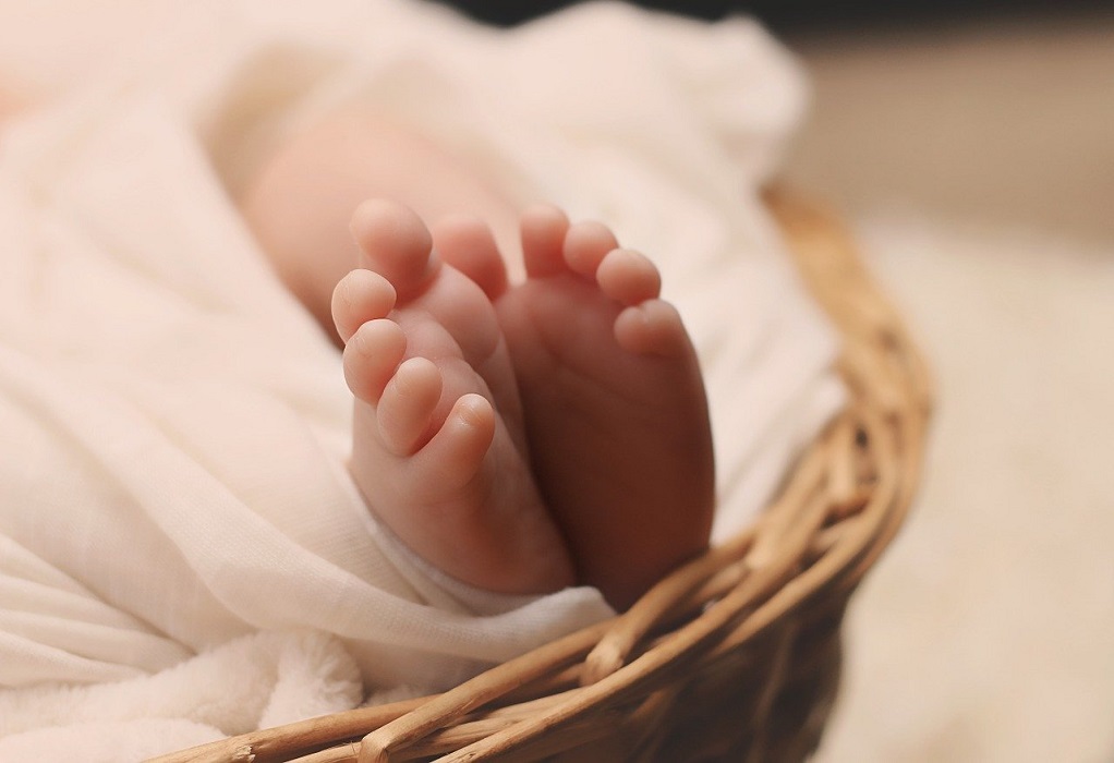 ΣΟΚ: Εγκατέλειψαν άρρωστο μωρό 15 μηνών σε Κέντρο Υγείας