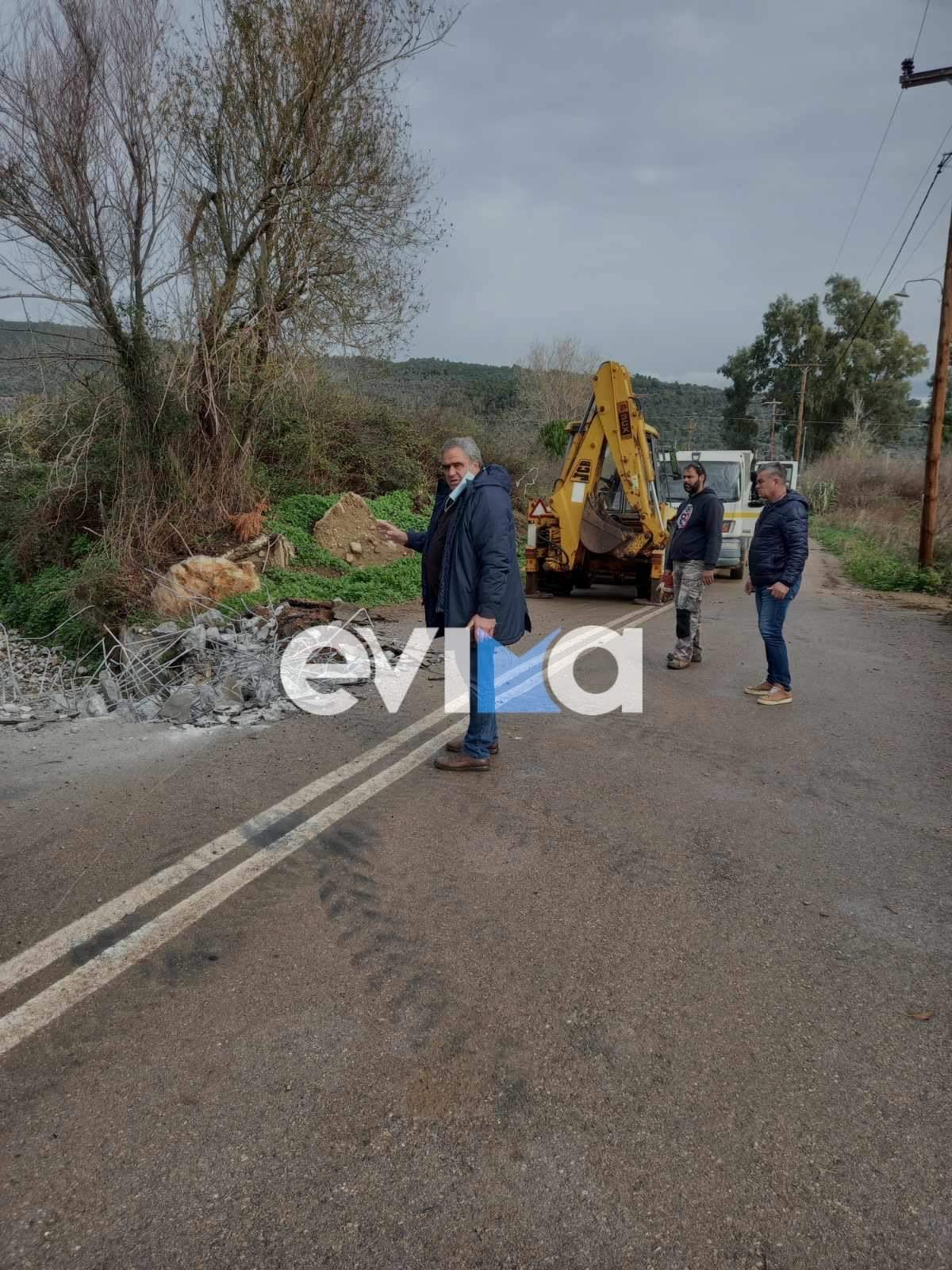 Προσοχή! Διακοπή κυκλοφορίας στα Πολιτικά – Κόπηκε στα δύο ο δρόμος