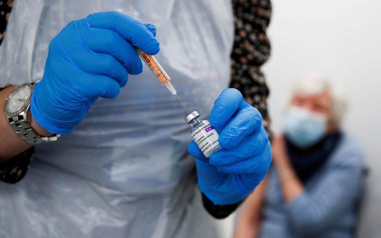 Κορονοϊός: Νέα πλατφόρμα εμβολιασμού κατά της Covid από ιδιώτες γιατρούς σε ιατρεία και κατ’ οίκον