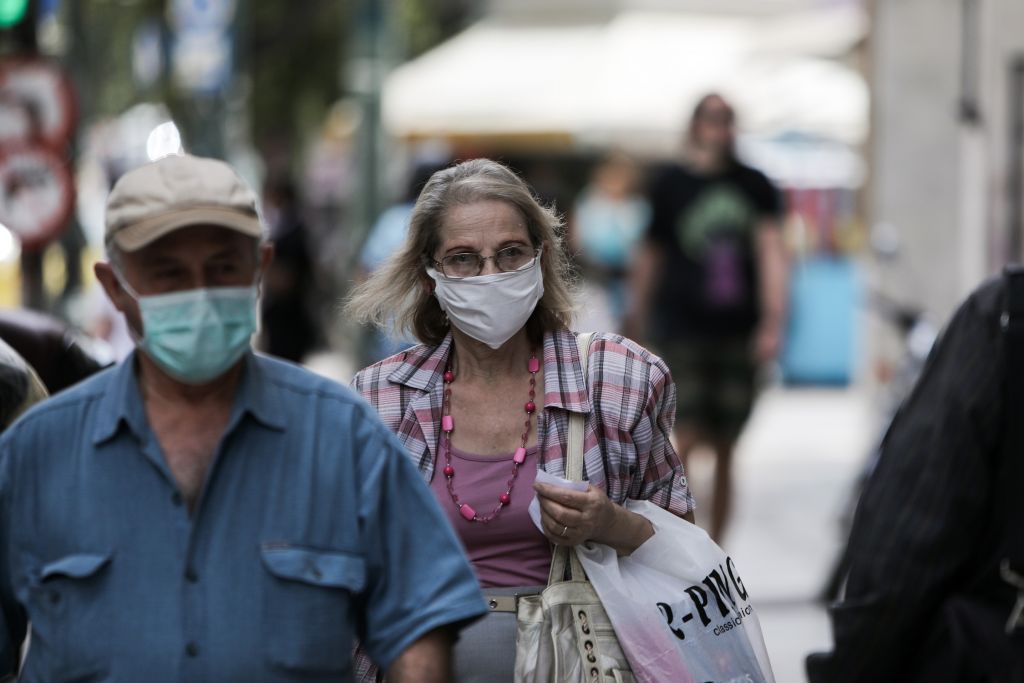 Φάουτσι: Σαρώνει η μετάλλαξη Όμικρον – Να φοράτε μάσκα σε δημόσιους χώρους