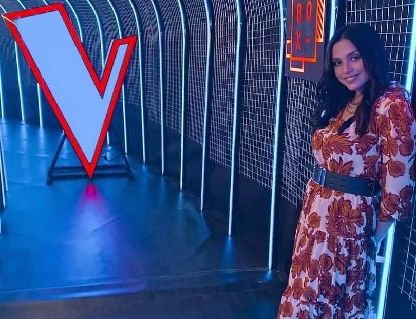 Στα ημιτελικά του «The Voice» η Ευβοιώτισσα, Εύη Κουλκουβίνη