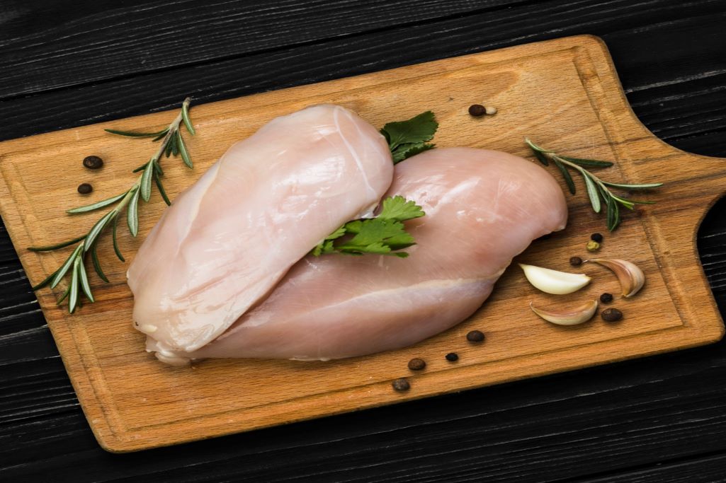 Προσοχή! Ο ΕΦΕΤ ανακαλεί κοτόπουλο λόγω σαλμονέλας – Μην το καταναλώσετε