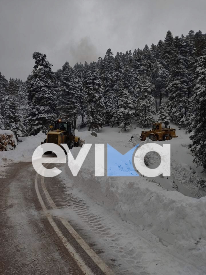 Κακοκαιρία: H Κάρμελ «έθαψε» στο χιόνι την Εύβοια (pics & vid)
