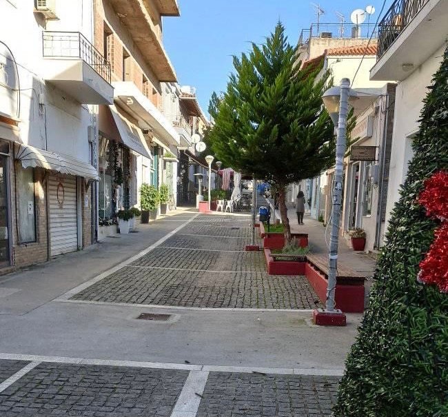 Εύβοια: «Νεκρή» πόλη το Αλιβέρι – Ο Κορονοϊός «γονάτισε» την περιοχή