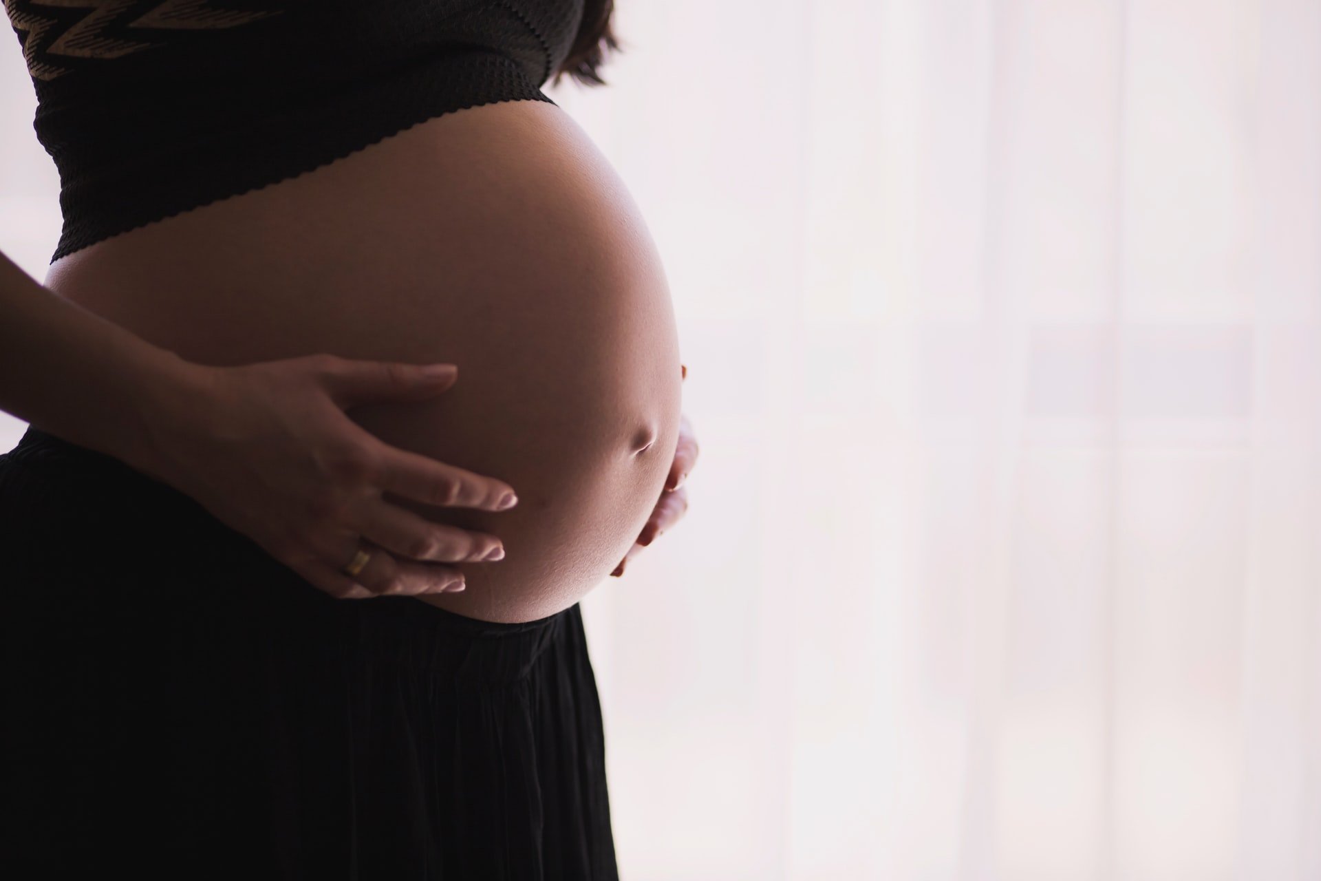 Πόσο επικίνδυνος είναι ο κορονοϊός για τις εγκύους – Νέα έρευνα