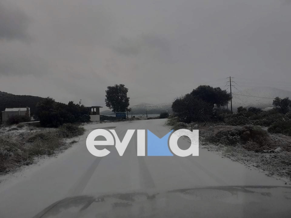 Κακοκαιρία «Ελπίδα»: Έκλεισαν κι άλλοι δρόμοι στην Εύβοια – Που χρειάζονται αλυσίδες