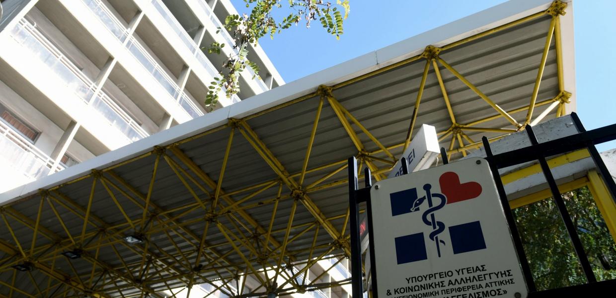 Ευαγγελισμός: 92 υγειονομικοί θετικοί στον κορονοϊό – «Μπλόκο» στα επισκεπτήρια