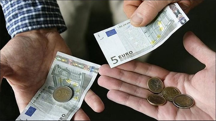 Κατώτατος μισθός: Αυξάνεται από σήμερα (1/1) στα 663 ευρώ