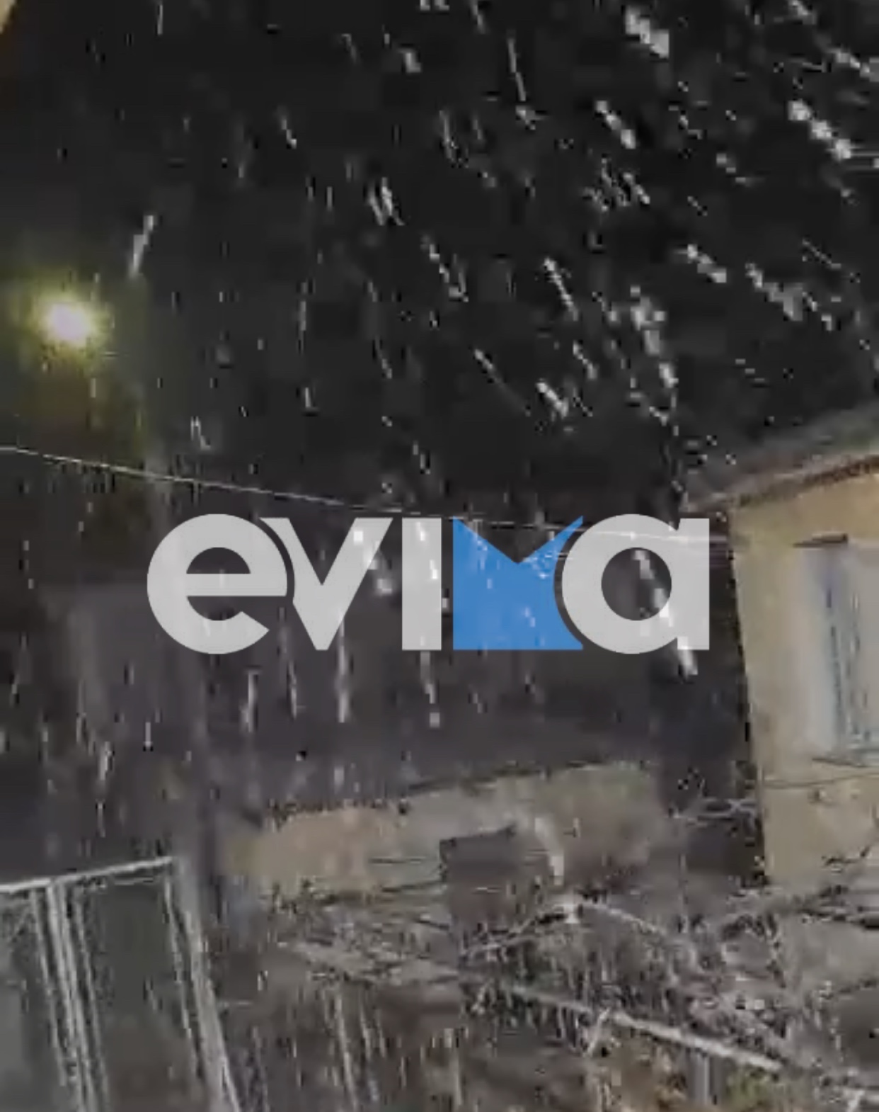 Κακοκαιρία «Ελπίς»: Ισχυρή χιονόπτωση στην Κύμη από τα μεσάνυχτα του Σαββάτου (vid)