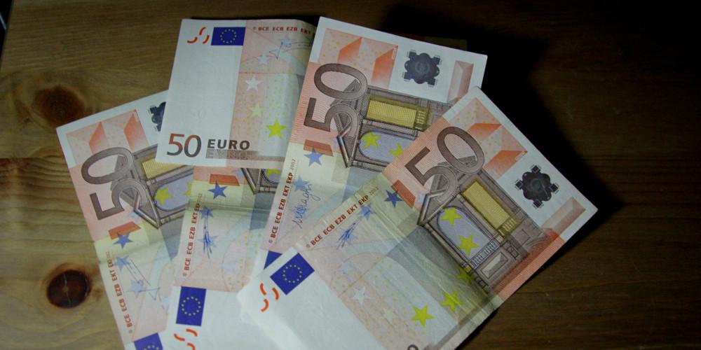 Κατώτατος μισθός: Πληροφορίες ότι θα φθάσει στα 703 ευρώ από την 1η Ιουλίου