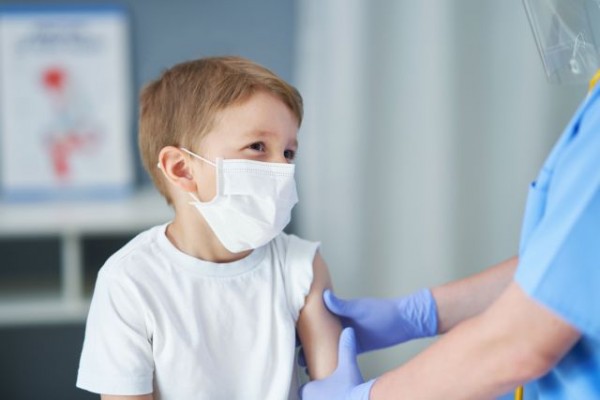 Κορονοϊός: Πότε τα παιδιά σε ανοσοκαταστολή πρέπει να κάνουν την τρίτη δόση εμβολίου