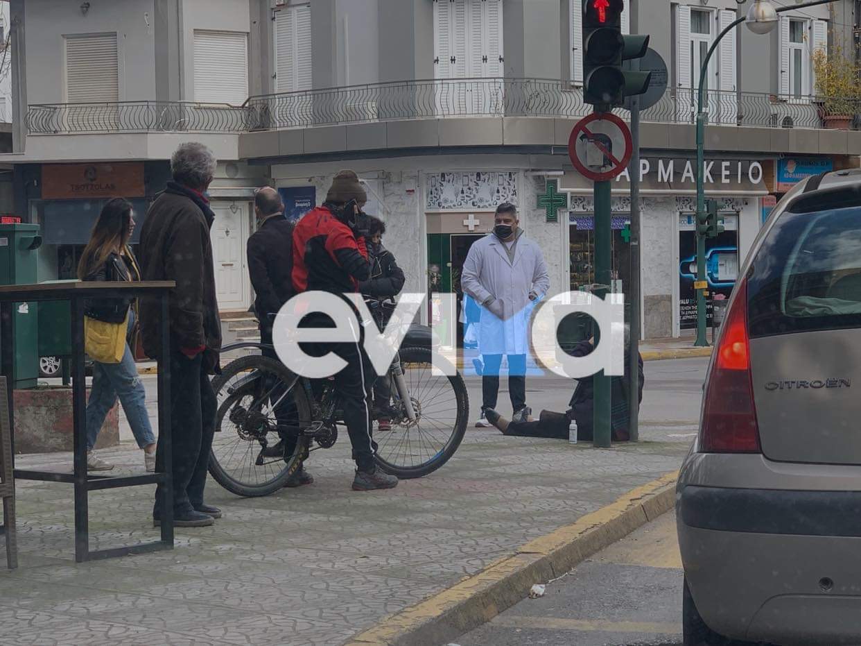 Τροχαίο στη Χαλκίδα: Μηχανάκι παρέσυρε ηλικιωμένη γυναίκα (pics)