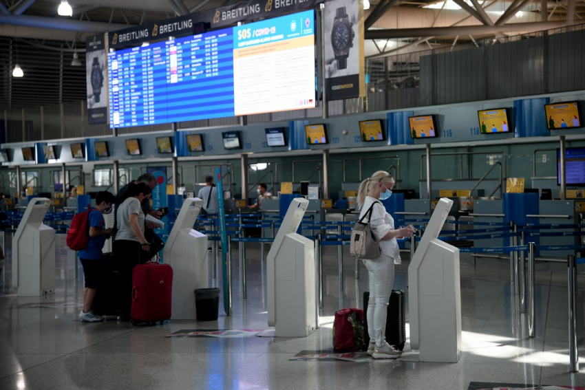 Με πιστοποιητικό εμβολιασμού η είσοδος στη χώρα από τις 7 Φεβρουαρίου