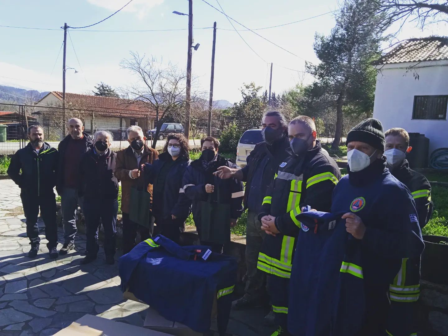 Εύβοια: Δωρεά 25 ειδικών πυροσβεστικών στολών στον Σύλλογο Εθελοντών Προκοπίου