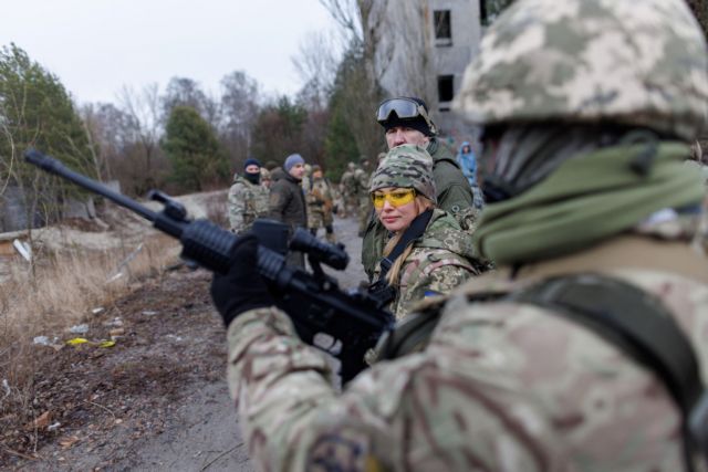 Στρατιωτικός νόμος στην Ουκρανία: Επιστράτευση σε Ντονέτσκ και Λουγκάνσκ