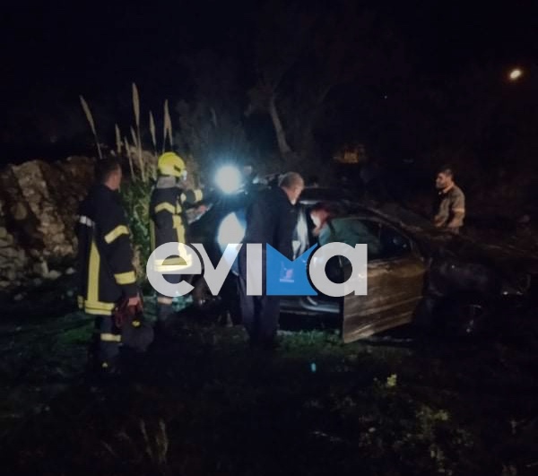Εύβοια: Τροχαίο στα Πολιτικά – Αυτοκίνητο έπεσε κάτω από γέφυρα