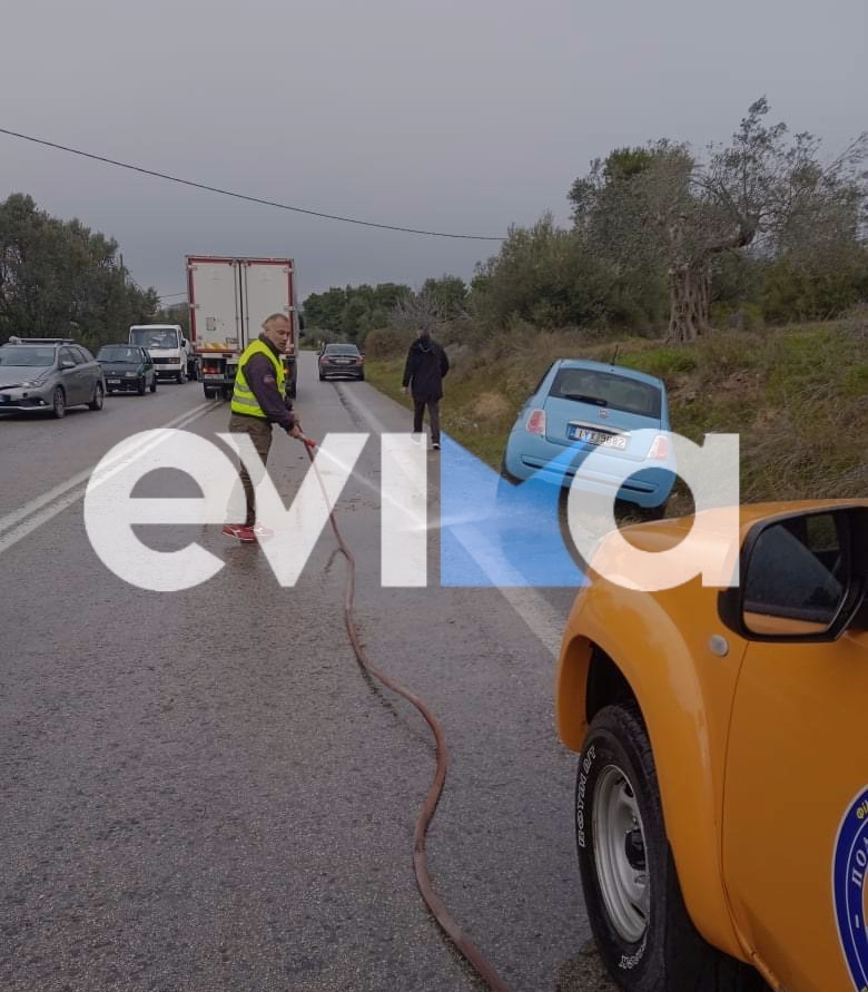 Τροχαίο στην Ερέτρια: Αυτοκίνητο βρέθηκε σε χαντάκι – Τραυματίστηκε ο οδηγός (pics)