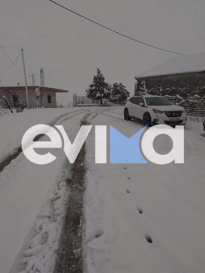 Κακοκαιρία «Φίλιππος»: Στα λευκά ντύθηκαν χωριά της Βόρειας Εύβοιας – Αρκετό χιόνι στην Κερασιά