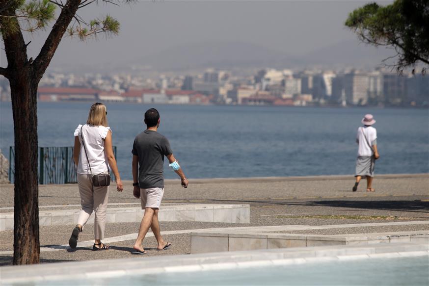 Καμπανάκι από Παυλάκη για νέο κύμα κορονοϊού μέσα στο καλοκαίρι