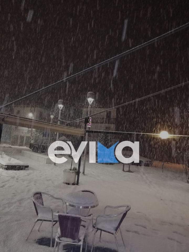Κακοκαιρία «Φίλιππος» Εύβοια: Δύσκολη νύχτα για το Νομό με πυκνές χιονοπτώσεις σε πολλές περιοχές (pics&vid)