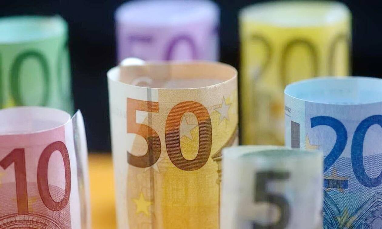 Επίδομα 200 ευρώ: Ποιοι θα είναι οι δικαιούχοι – Πότε αρχίζουν οι πληρωμές