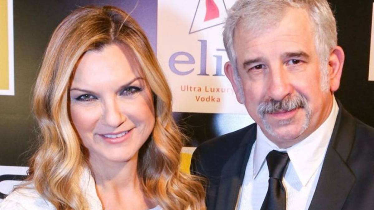 Πέτρος Φιλιππίδης: «Κόλαφος» η σύζυγός του για την καταγγέλλουσα – «Τον έπαιρνε τηλέφωνο»
