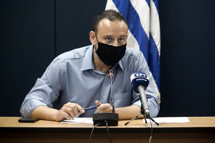 Μαγιορκίνης: Ο κορωνοϊός «έσπασε» θετικό ρεκόρ μετά από 22 μήνες