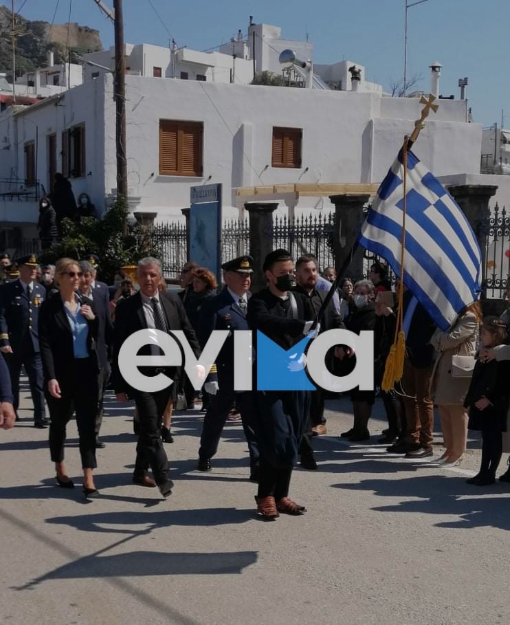 Σκύρος: Με λαμπρότητα ο εορτασμός της 25ης Μαρτίου(pics)