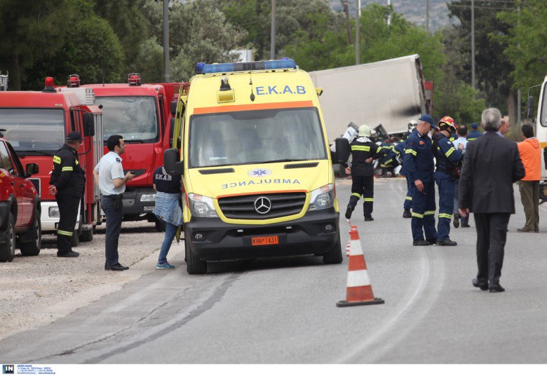 Τραγωδία στην άσφαλτο: Νεκρός 57χρονος έπειτα από σύγκρουση Ι.Χ. με φορτηγό