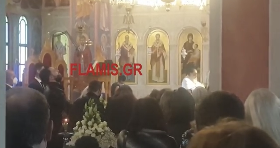 Συγκλονιστικό βίντεο ντοκουμέντο από την κηδεία της Τζωρτζίνας – Δείτε τι έκαναν Μάνος και Ρούλα
