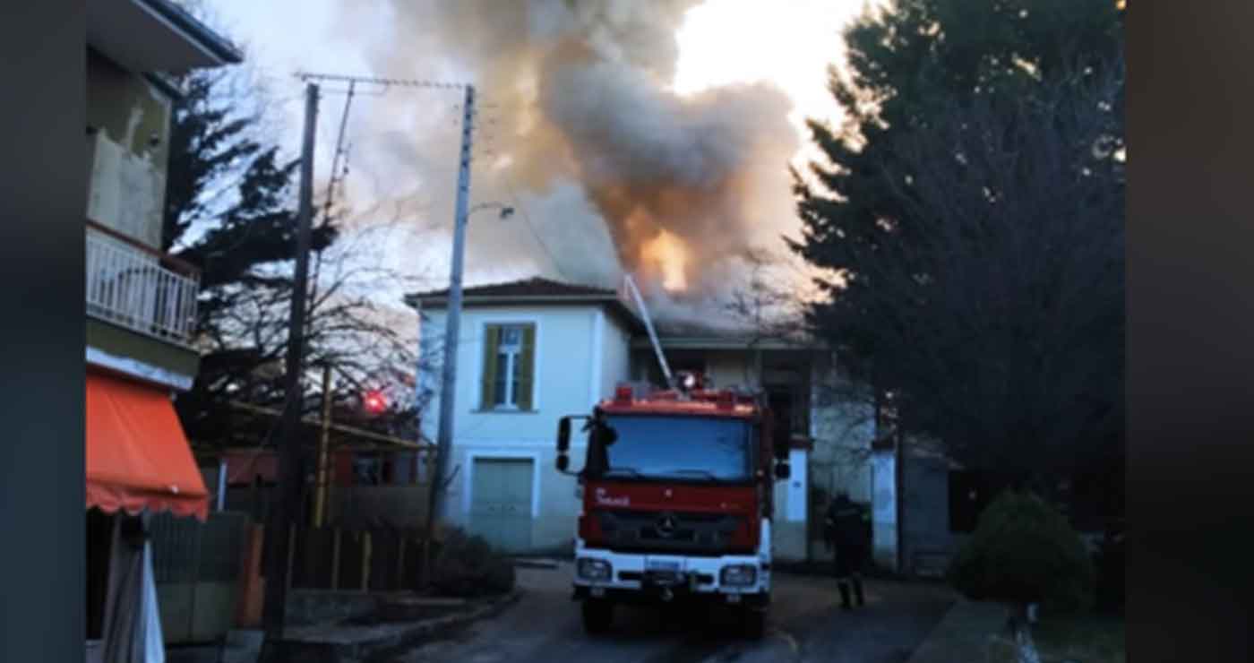 Τραγωδία στην Εύβοια: Νεκρός 45χρονος από φωτιά στο σπίτι