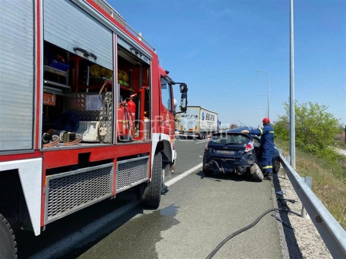 Τραγωδία: 14χρονη πήγαινε να δει τον φαντάρο αδελφό της και σκοτώθηκε (pics)