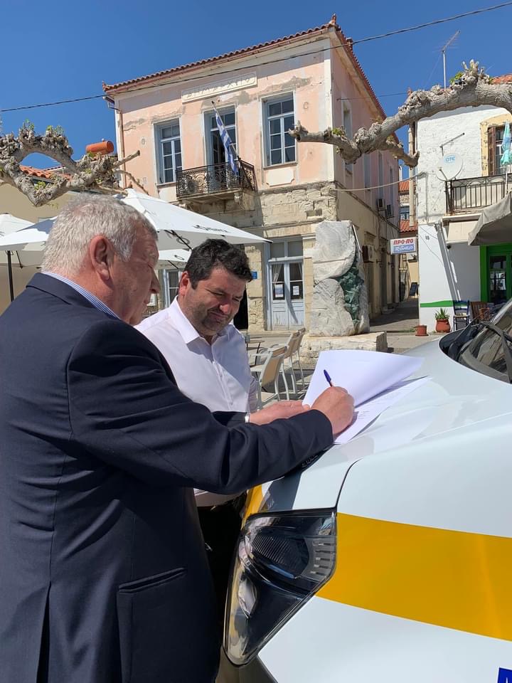 Τσαπουρνιώτης: «Κίνηση συνοχής η δωρεά οχήματος από τον πρόεδρο της ΠΕΔ Θεσσαλίας στο Δήμο μας»